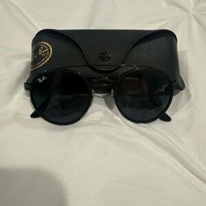 Ray-Ban Classic Black Sunglasses